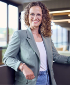 Janine Steiner contact avatar