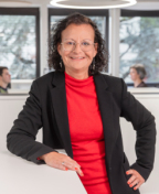 Ramona Denaro contact avatar